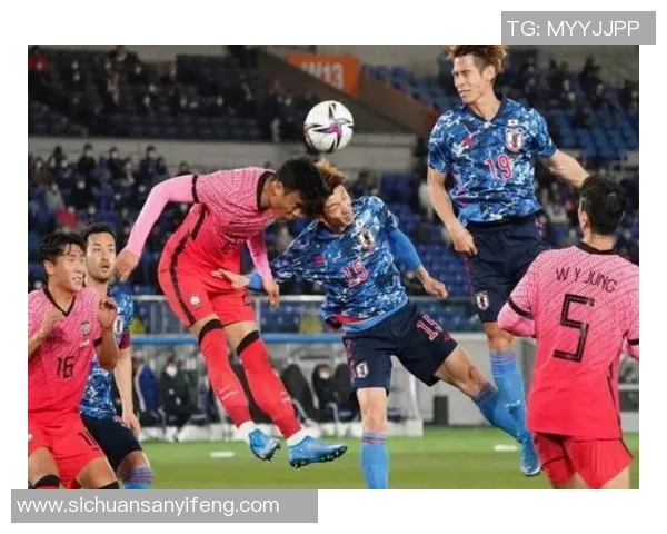韩国足球明星与日本球员的激烈对抗引发热议与关注