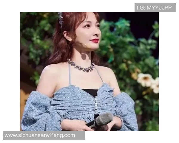 吴昕独家采访足球明星揭秘赛场背后的故事与人生感悟